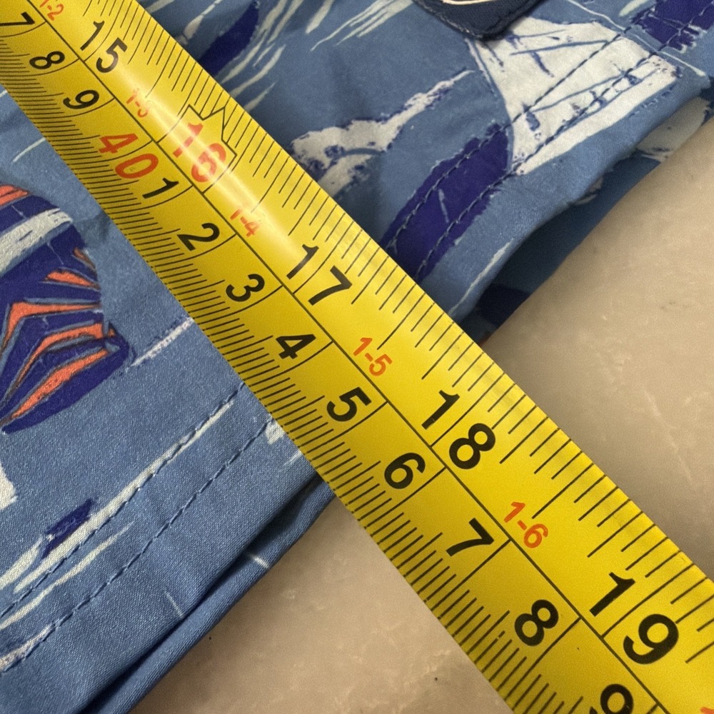 New Vineyard Vines Xl Sailboat Lighthouse Swim Trunks Costal Vacation Beach Mens - Picture 4 of 9
